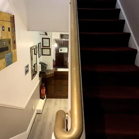 Clifton Court מלון דבלין