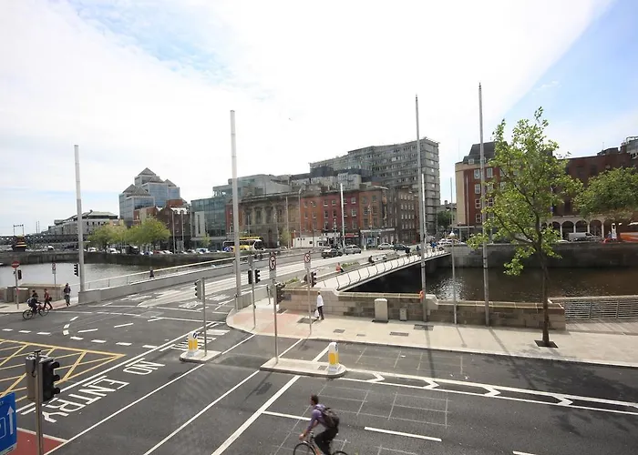 Clifton Court 2* Dublin